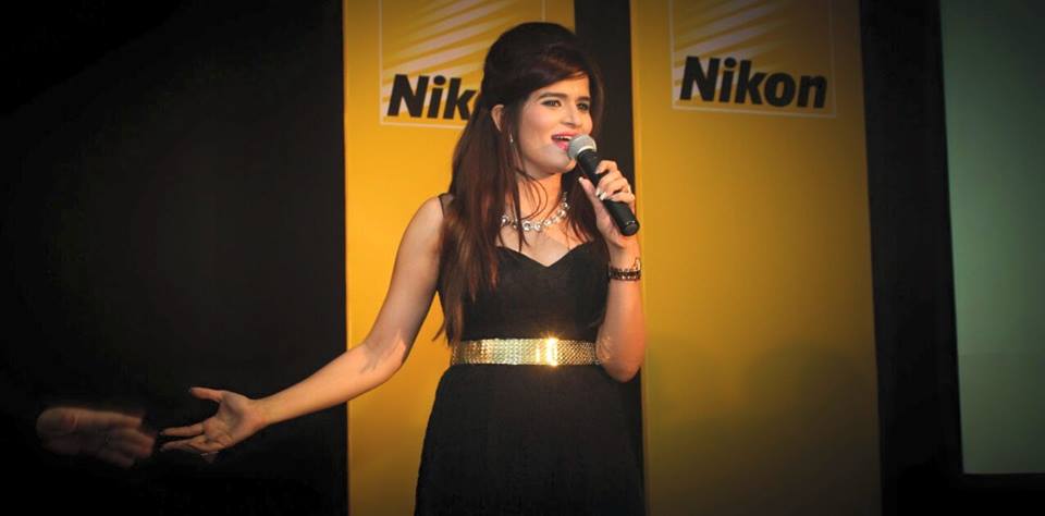 top female emcee agra